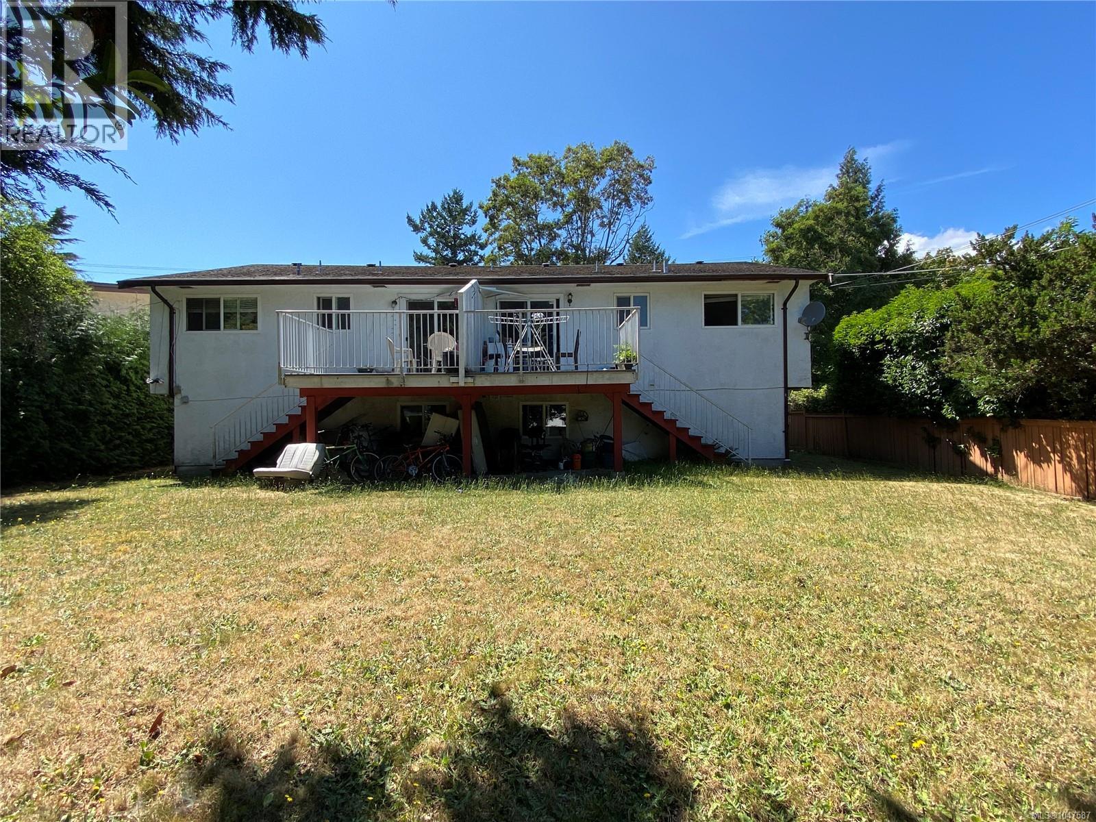 3995 Shelbourne St Property Photo 1