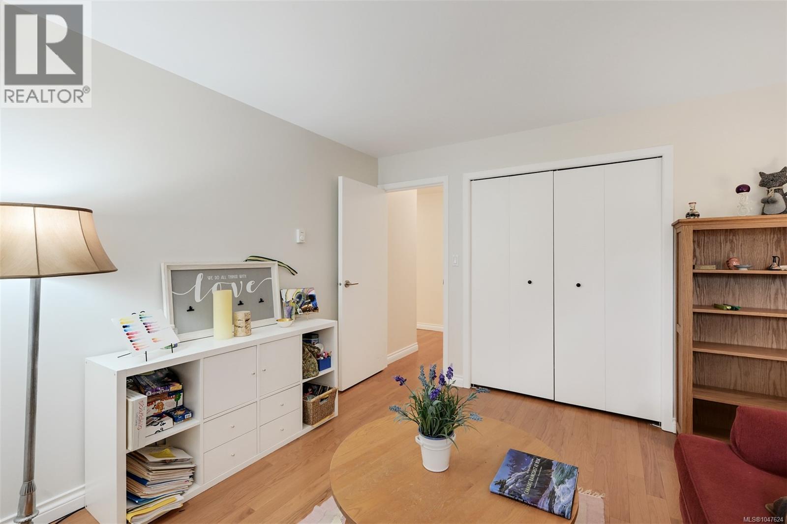 203 1477 Yale St Property Photo 31