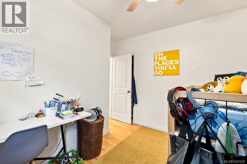 2 307 Moss St Property Photo 17