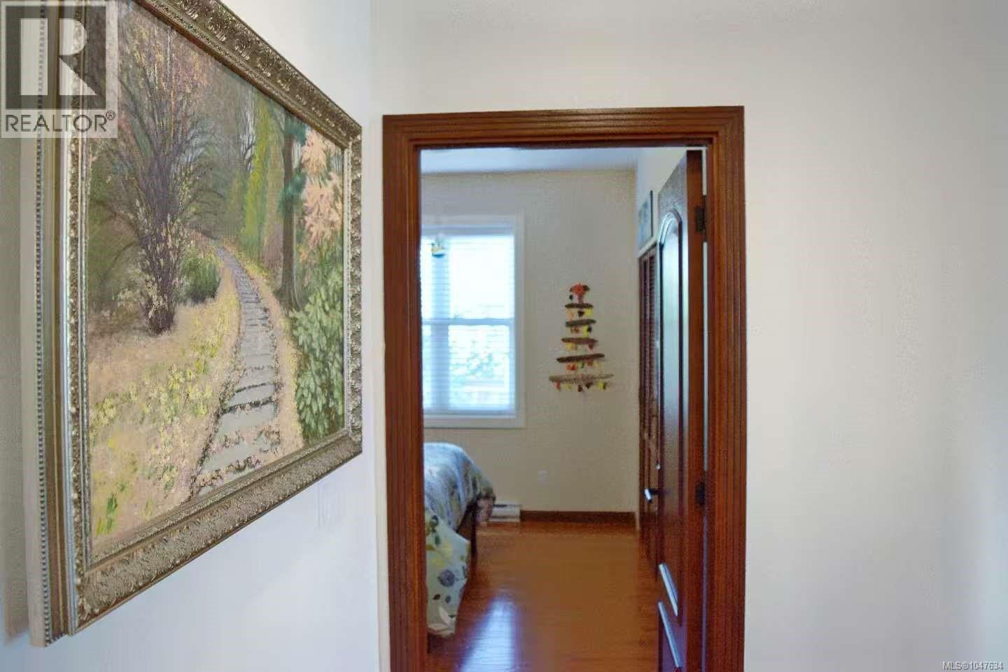 4037 Nelthorpe St Property Photo 18