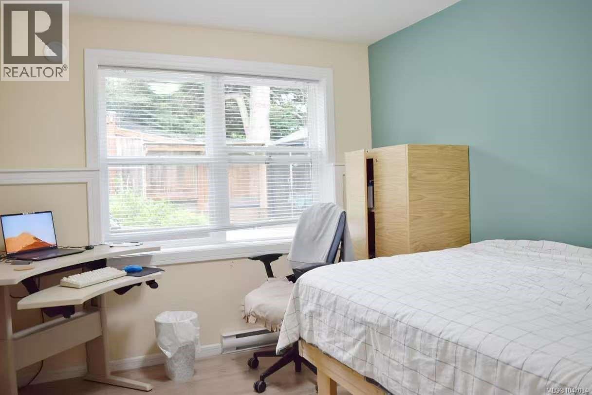 4037 Nelthorpe St Property Photo 50