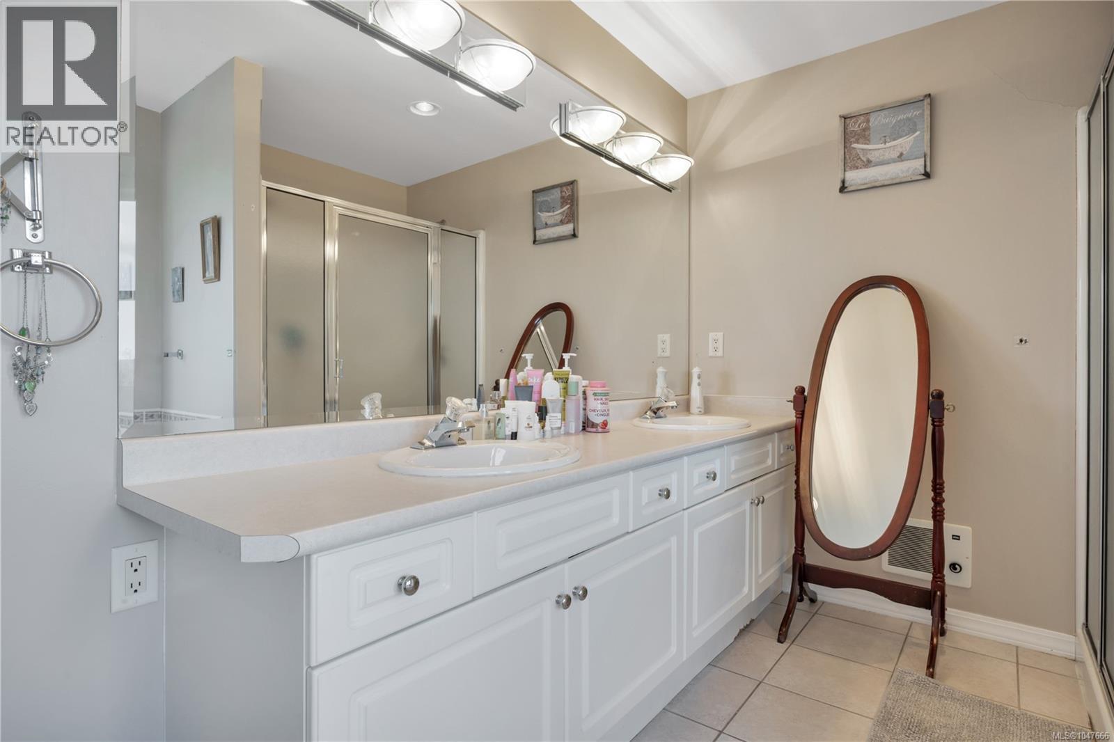 2170 Wren Pl Property Photo 24
