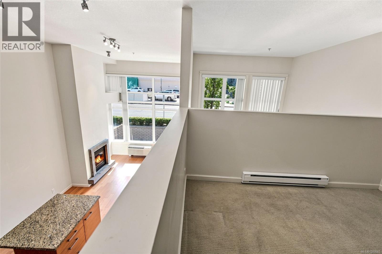 107 38 Front St Property Photo 12