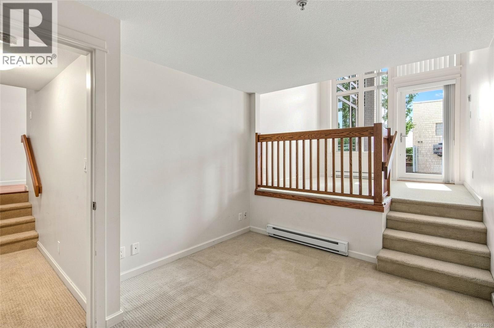 107 38 Front St Property Photo 18