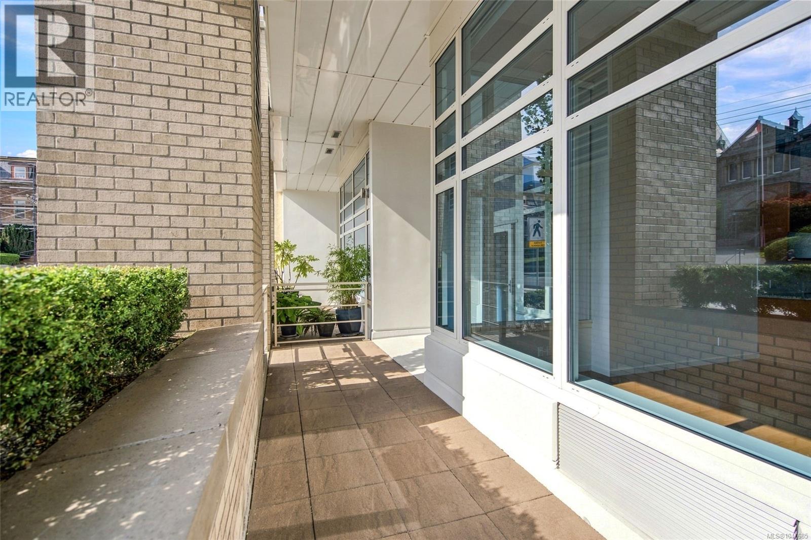 107 38 Front St Property Photo 25