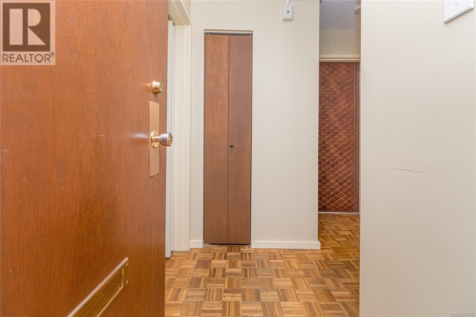 101 1000 Mcclure St Property Photo 6
