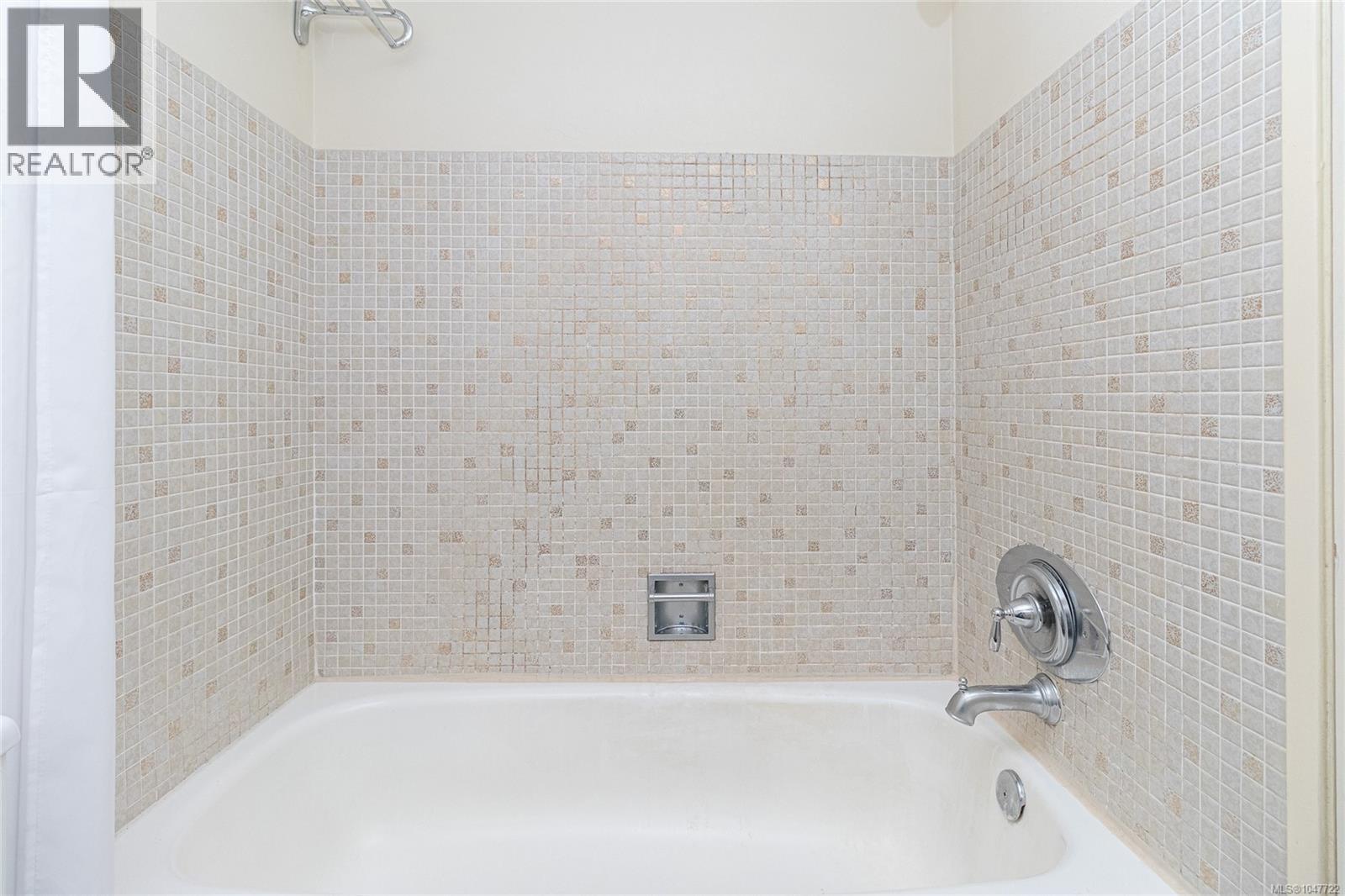 101 1000 Mcclure St Property Photo 22
