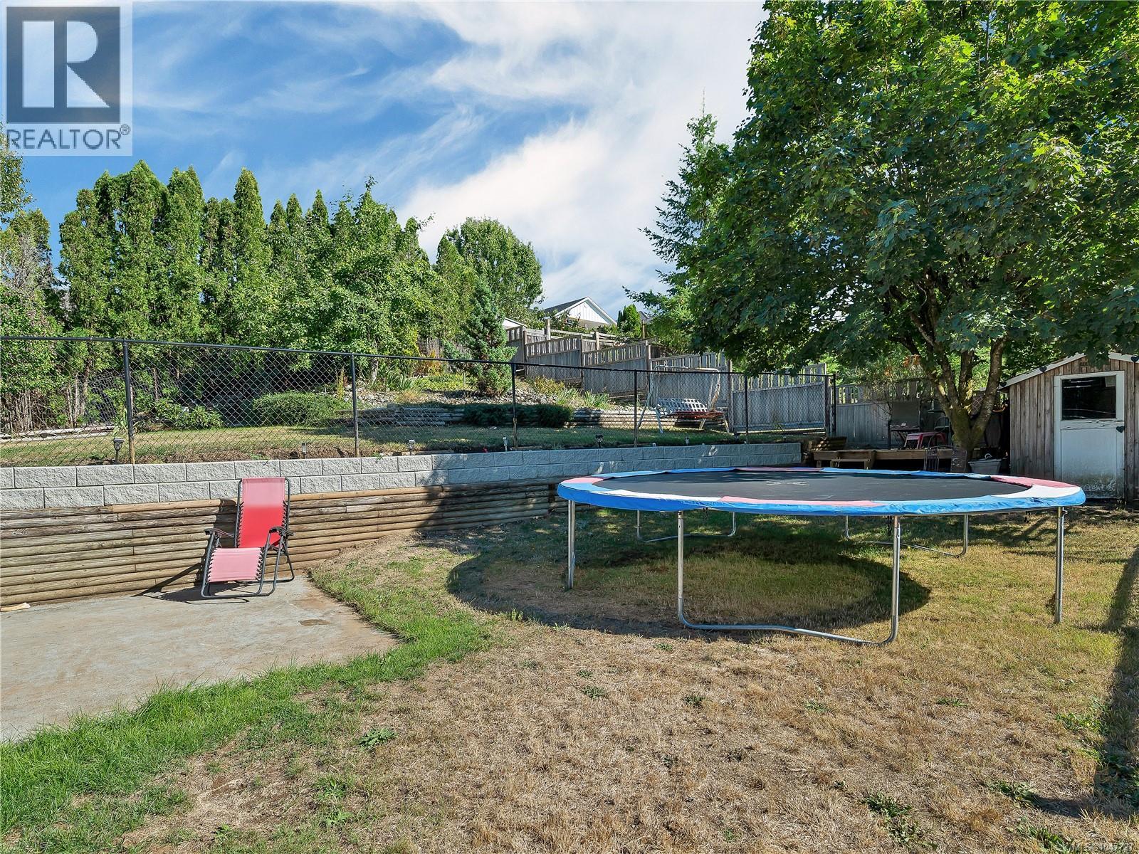 825 Pinecrest Rd Property Photo 14
