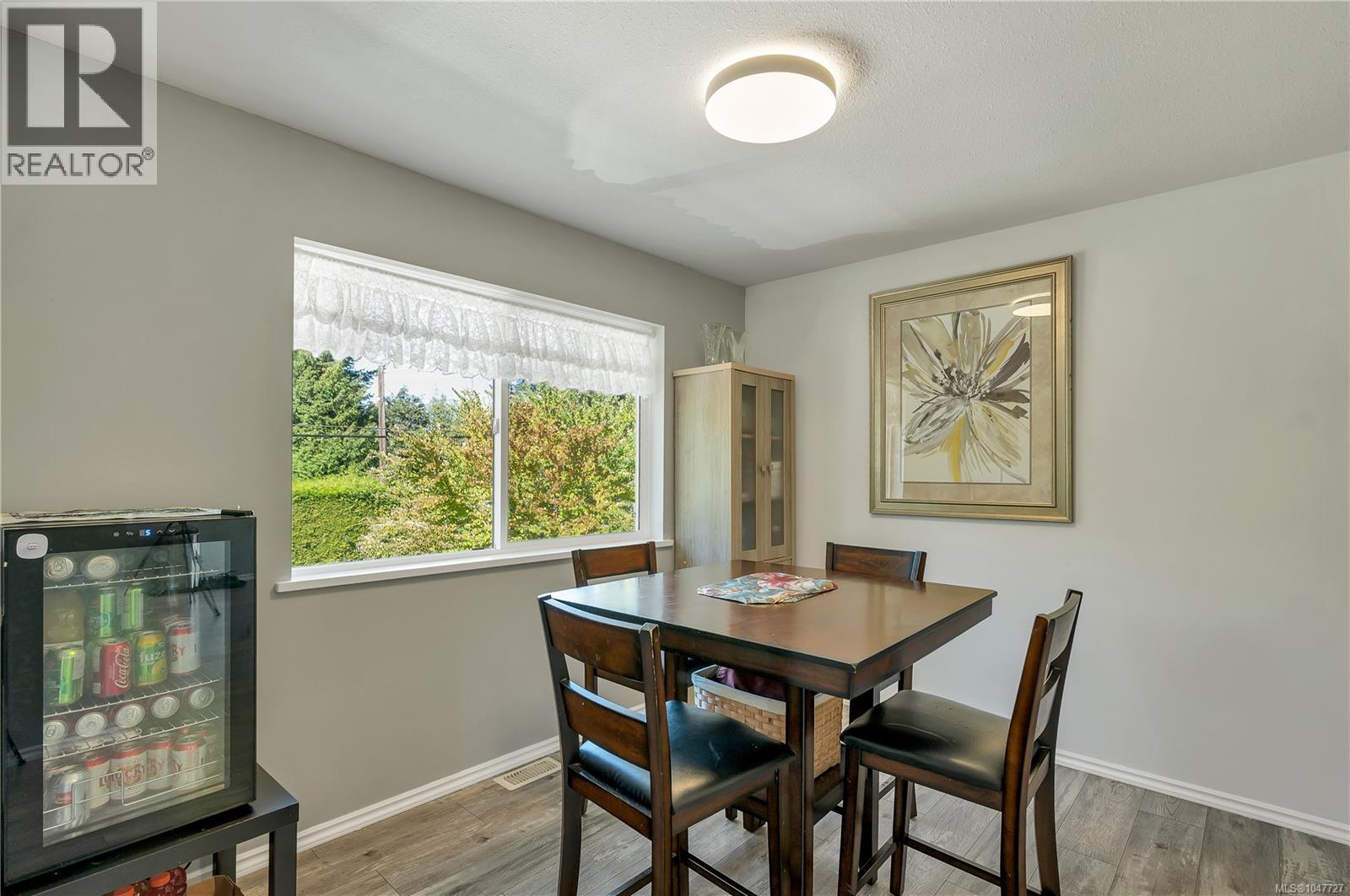 825 Pinecrest Rd Property Photo 16