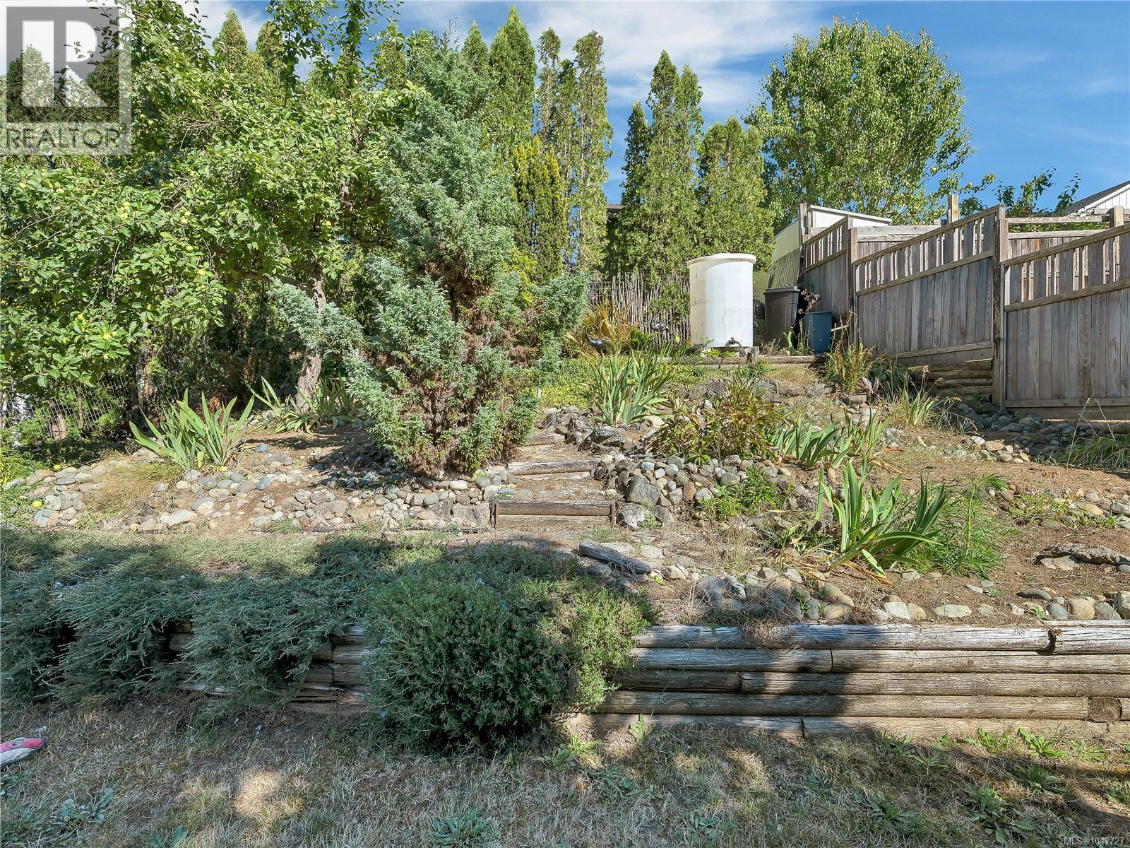 825 Pinecrest Rd Property Photo 55