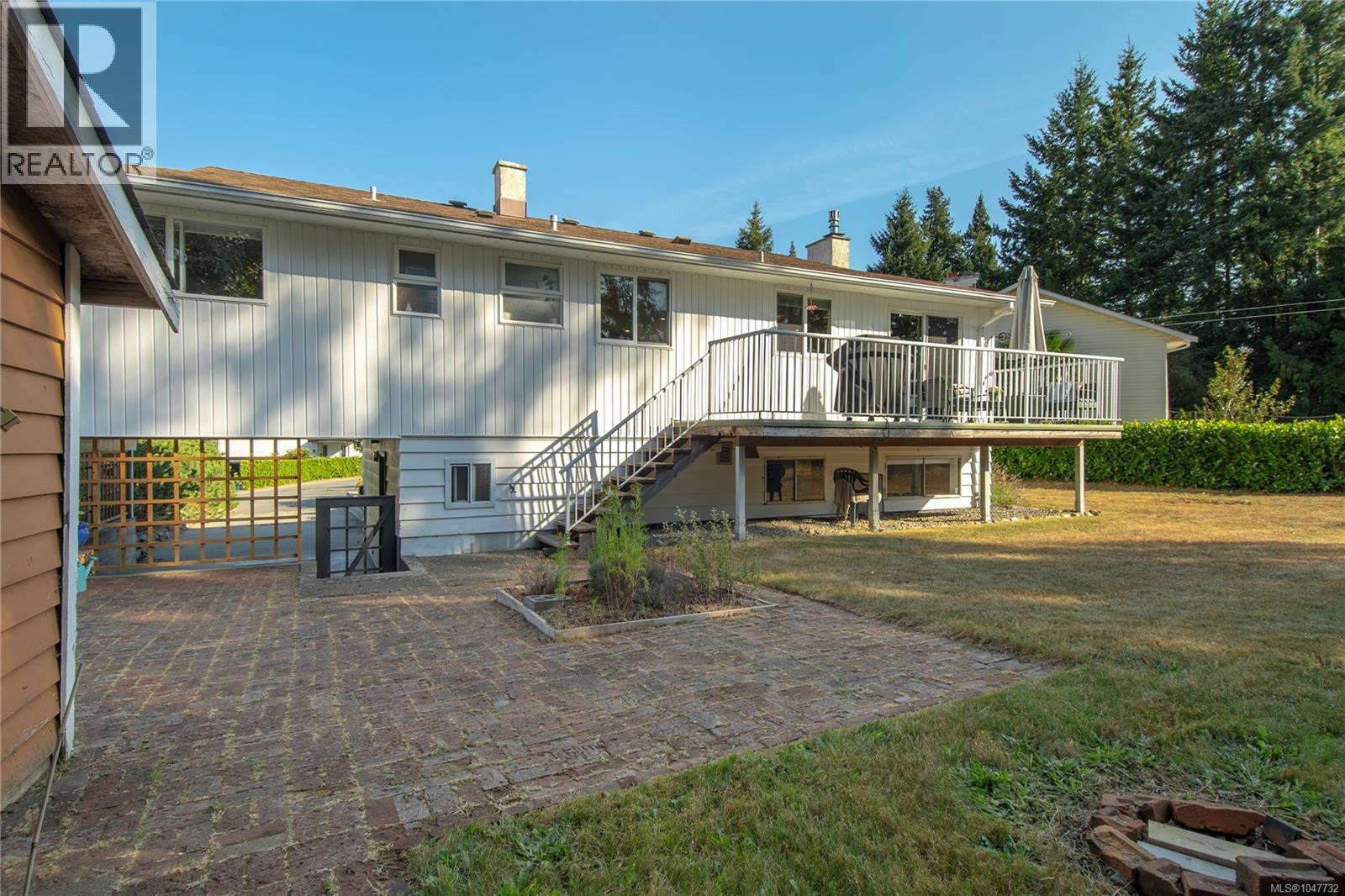 631 Warden Cds Property Photo 35