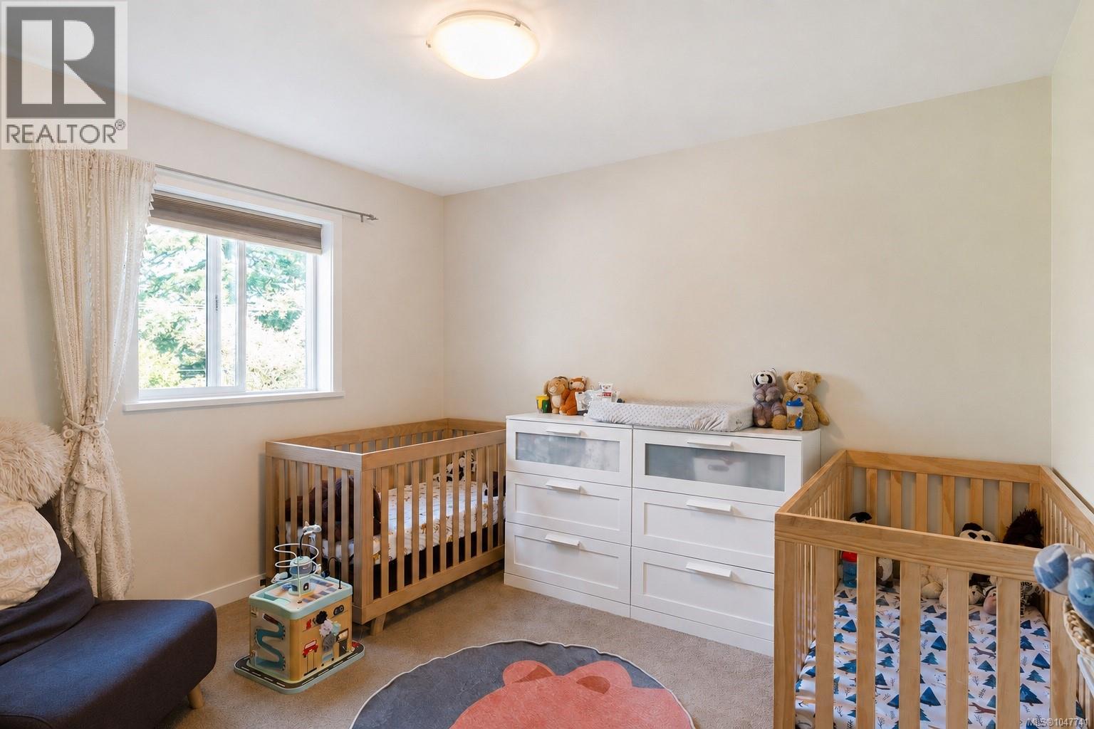 2229 Arbutus Rd E Property Photo 51