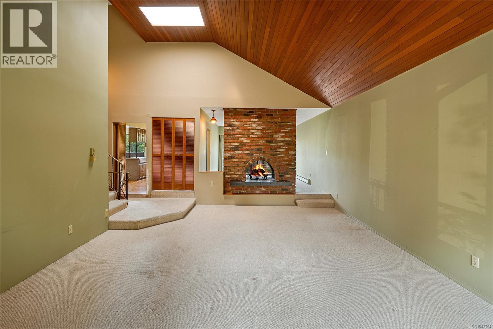 1144 May St Property Photo 5