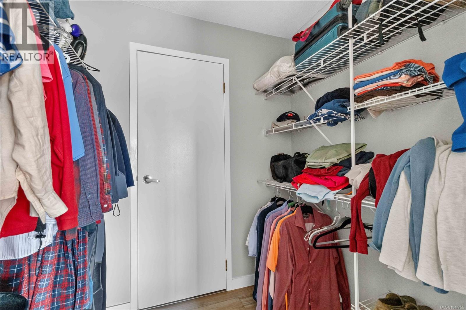 405 103 Gorge Rd E Property Photo 22