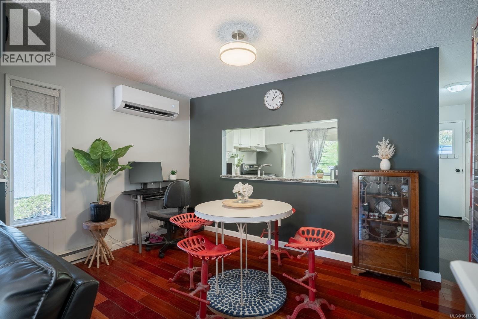 3716 Howden Dr Property Photo 11