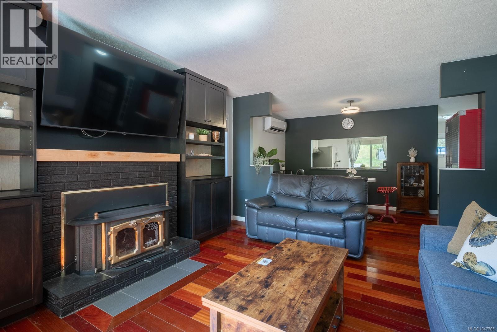 3716 Howden Dr Property Photo 13