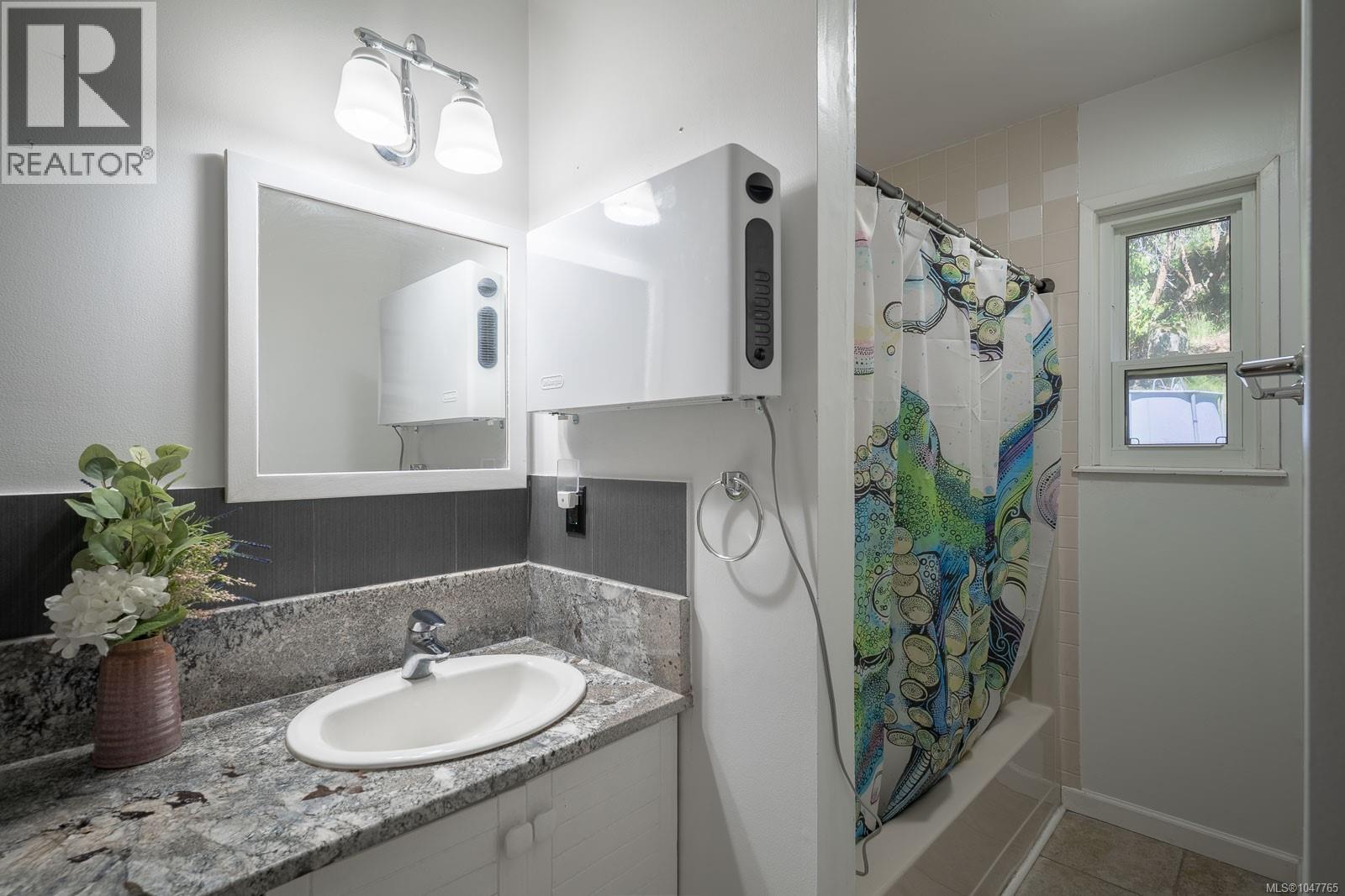 3716 Howden Dr Property Photo 17