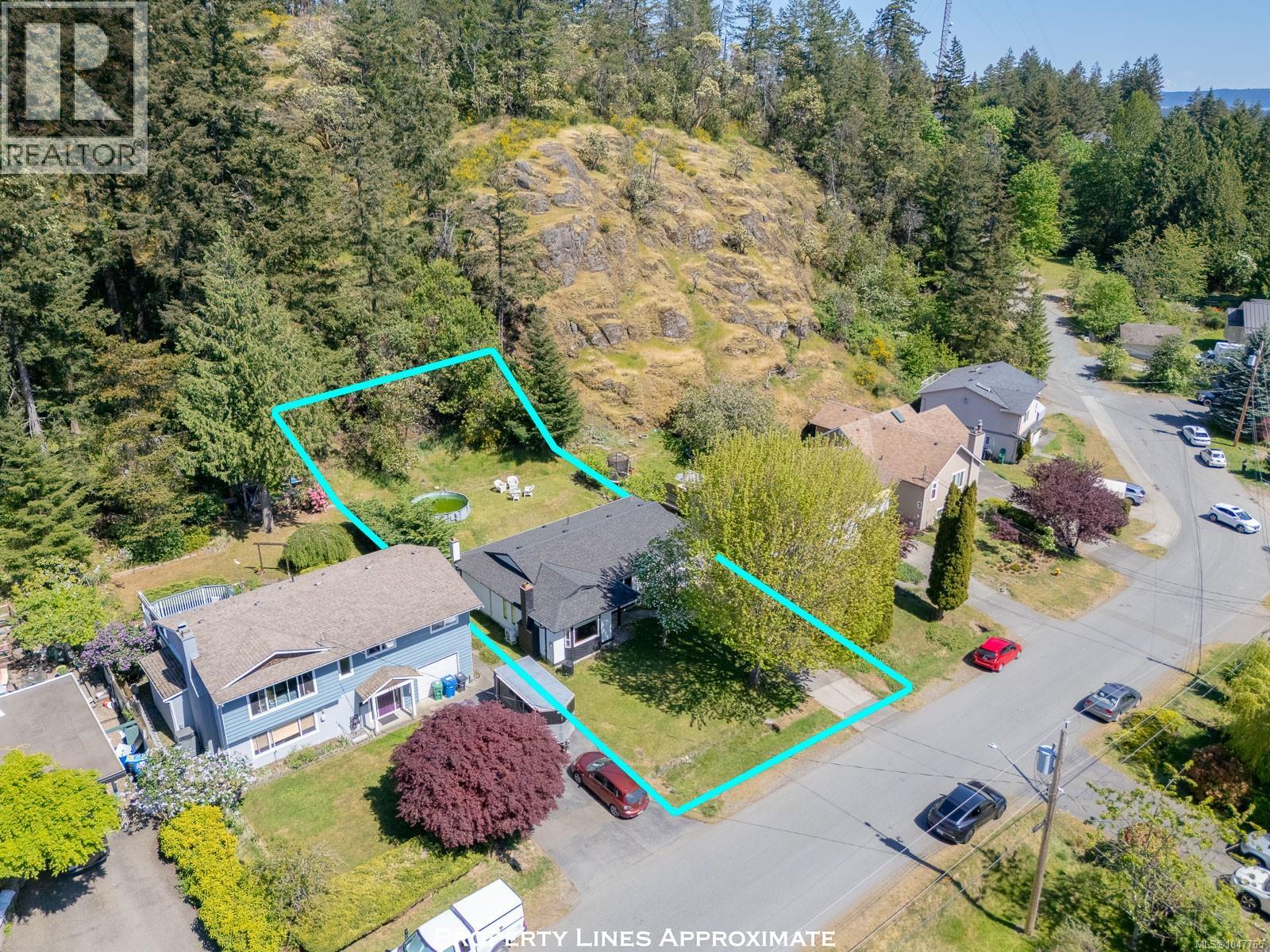 3716 Howden Dr Property Photo 26