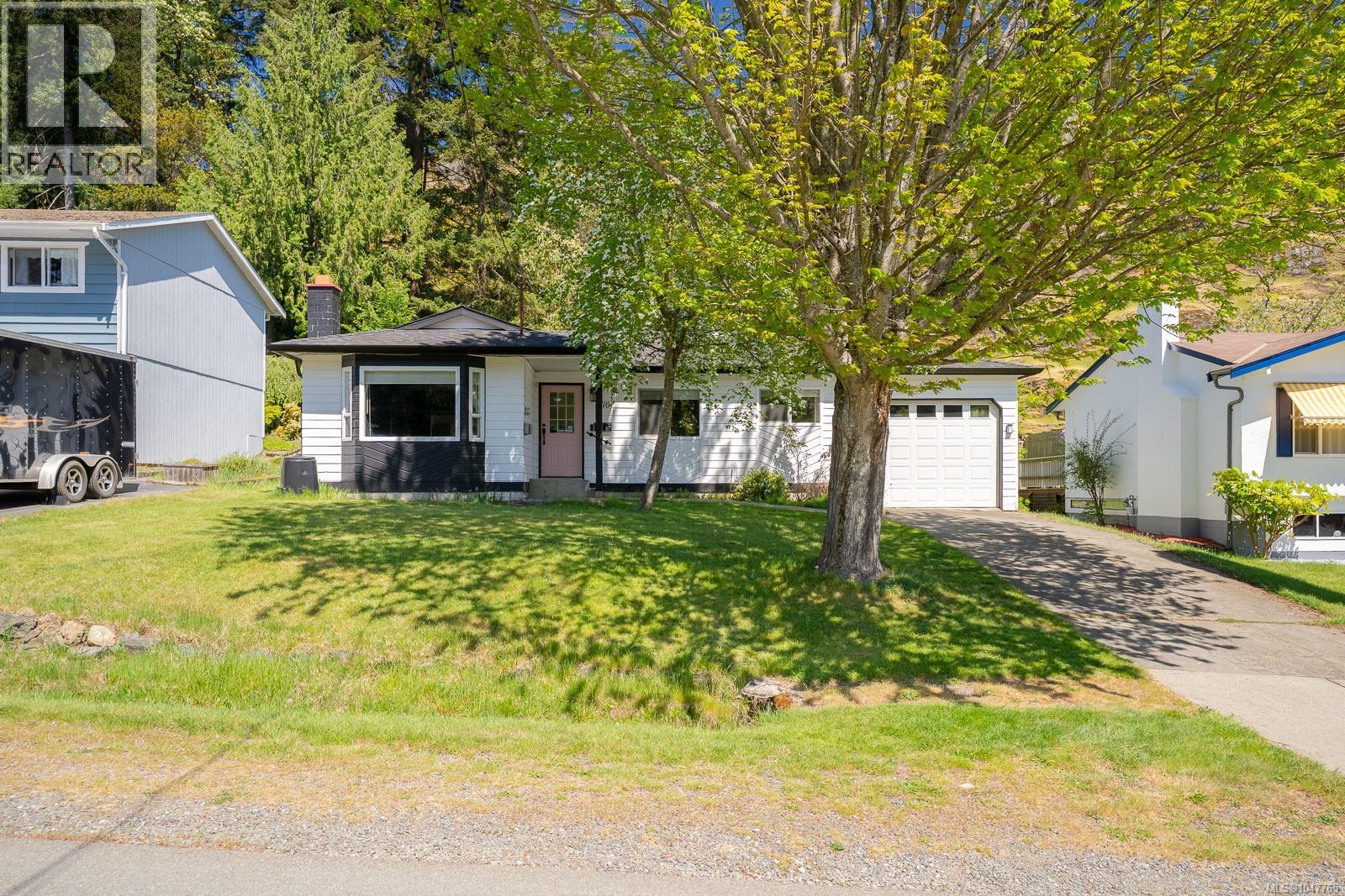 3716 Howden Dr Property Photo 32
