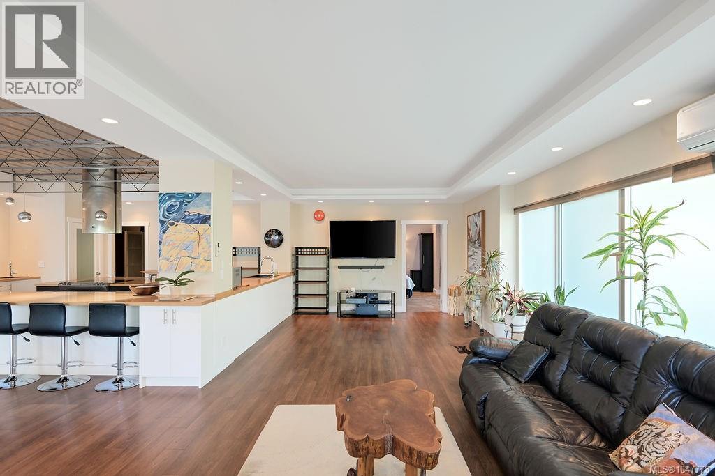 105 2245 James White Blvd Property Photo 13