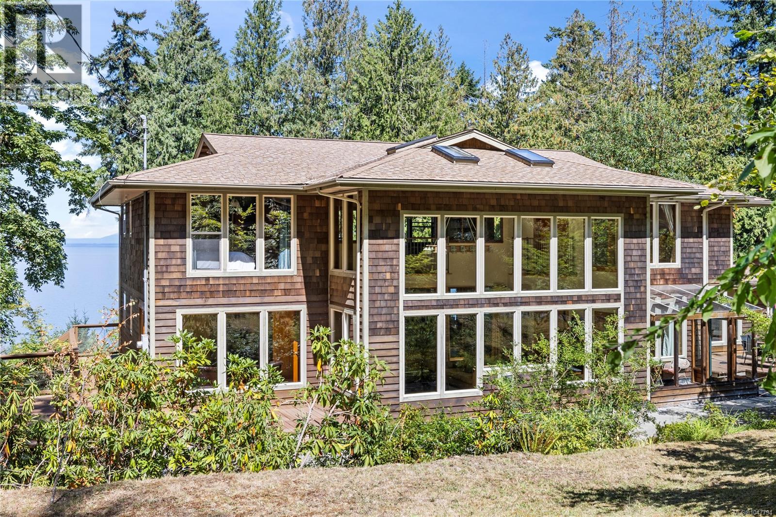 2185 Widgeon Rd Property Photo 1