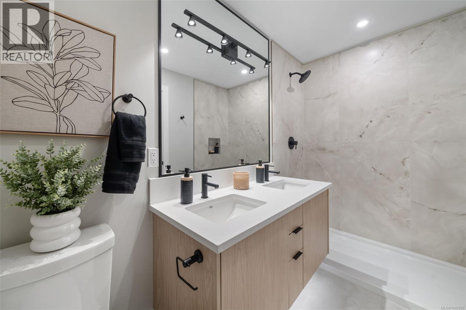 116 1810 Selenite Pl Property Photo 17
