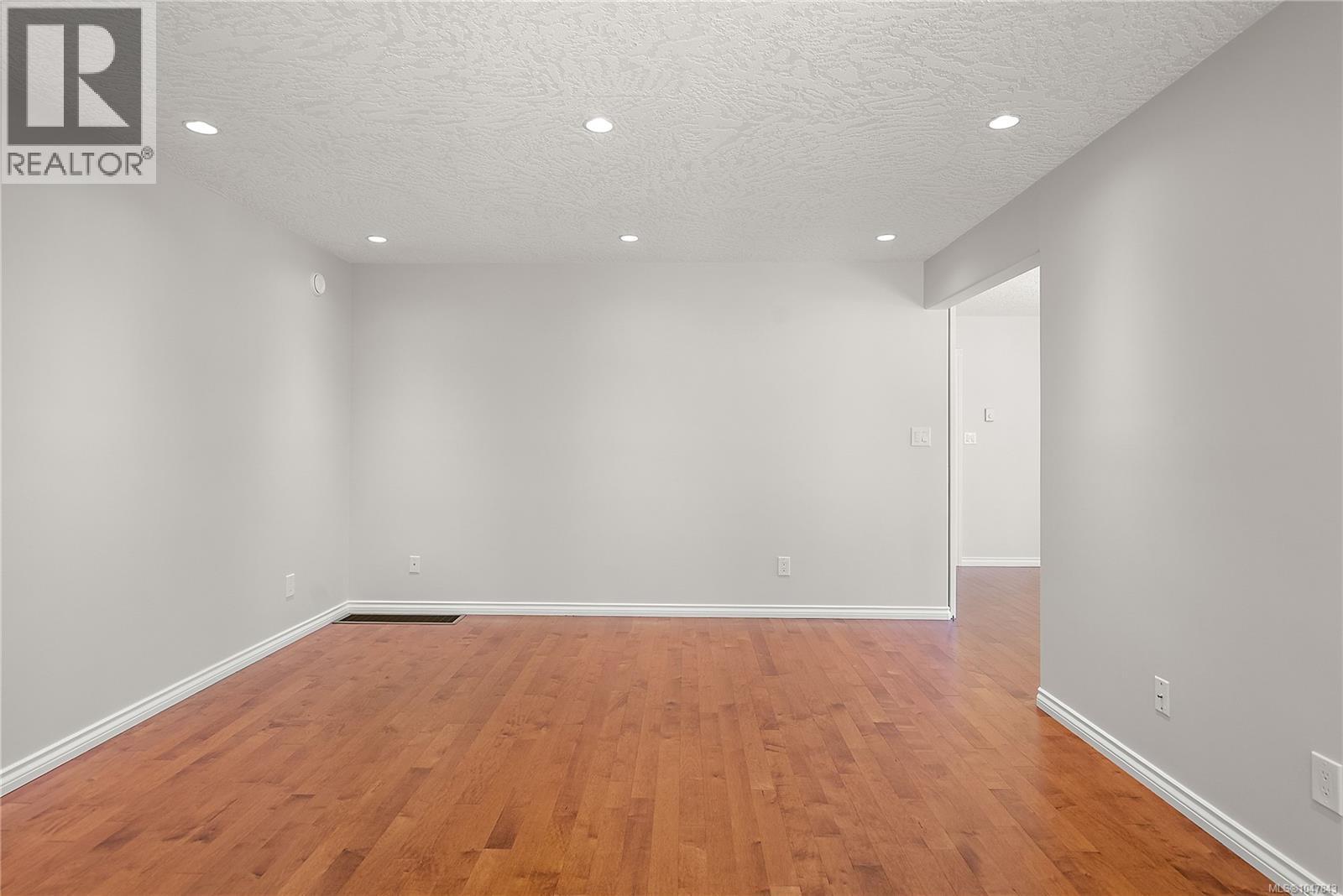 10938 Prentice Pl Property Photo 14