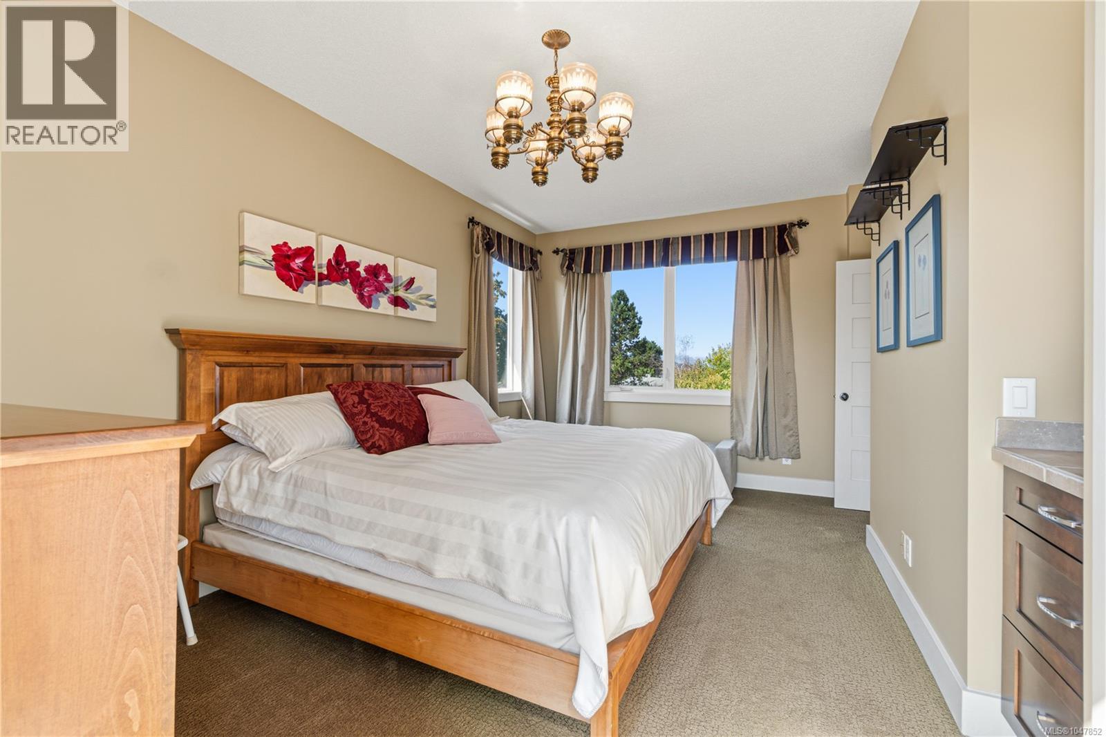 1618 Admiral Tryon Blvd Property Photo 35