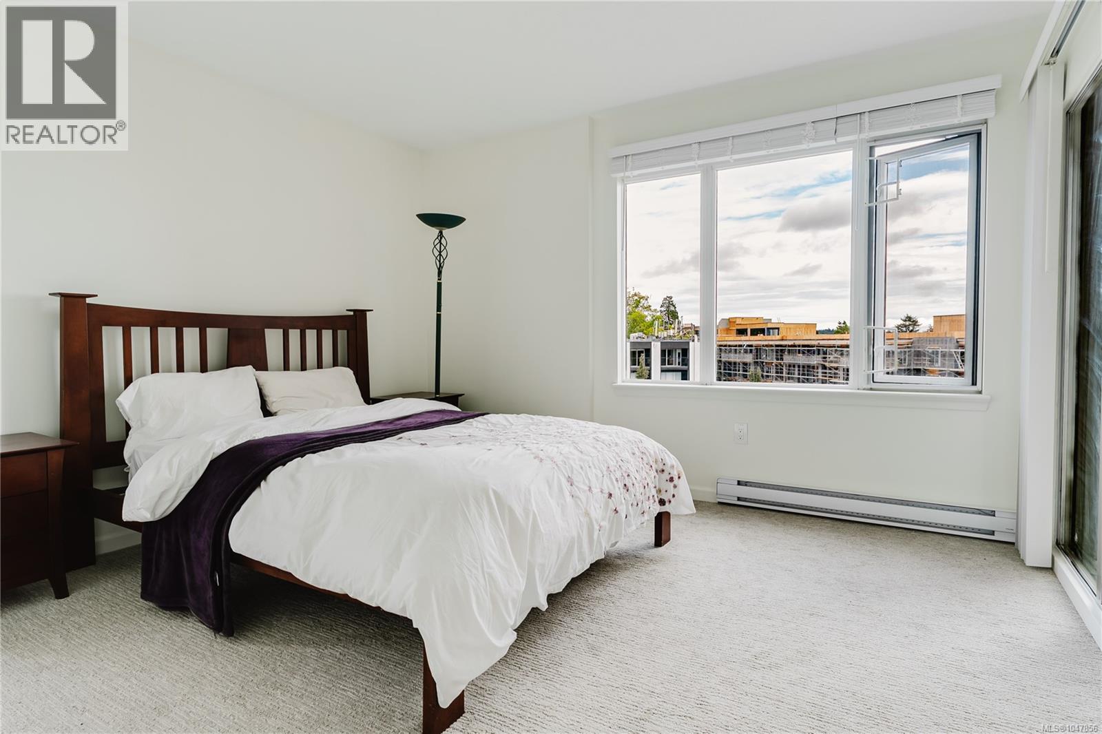 508 103 Gorge Rd E Property Photo 10