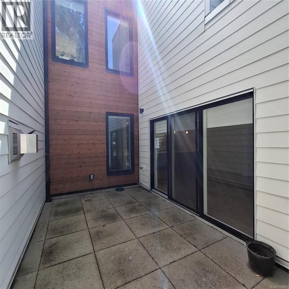 8 2330 Sooke Rd Property Photo 22