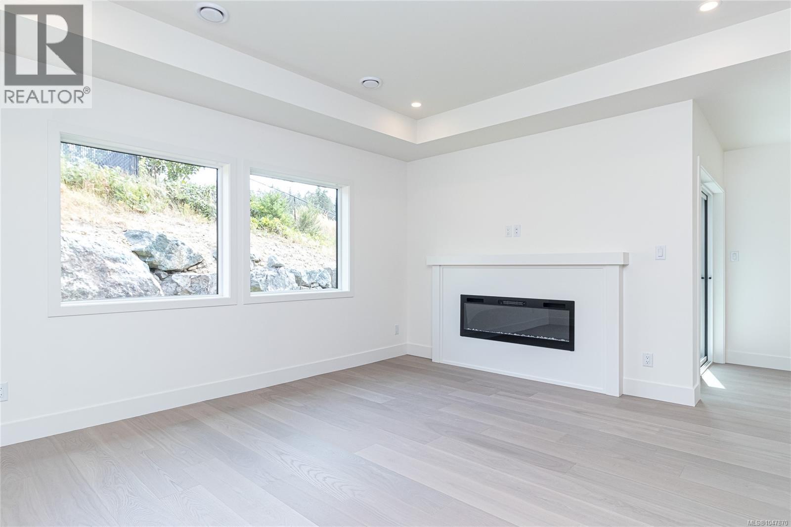 1139 Deltana Ave Property Photo 4