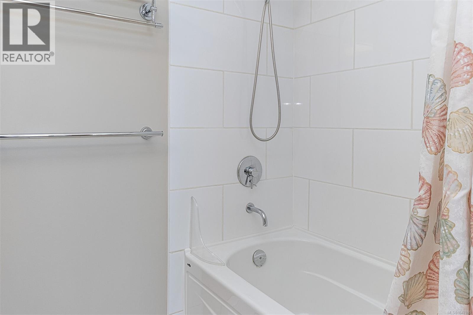 816 160 Wilson St Property Photo 23