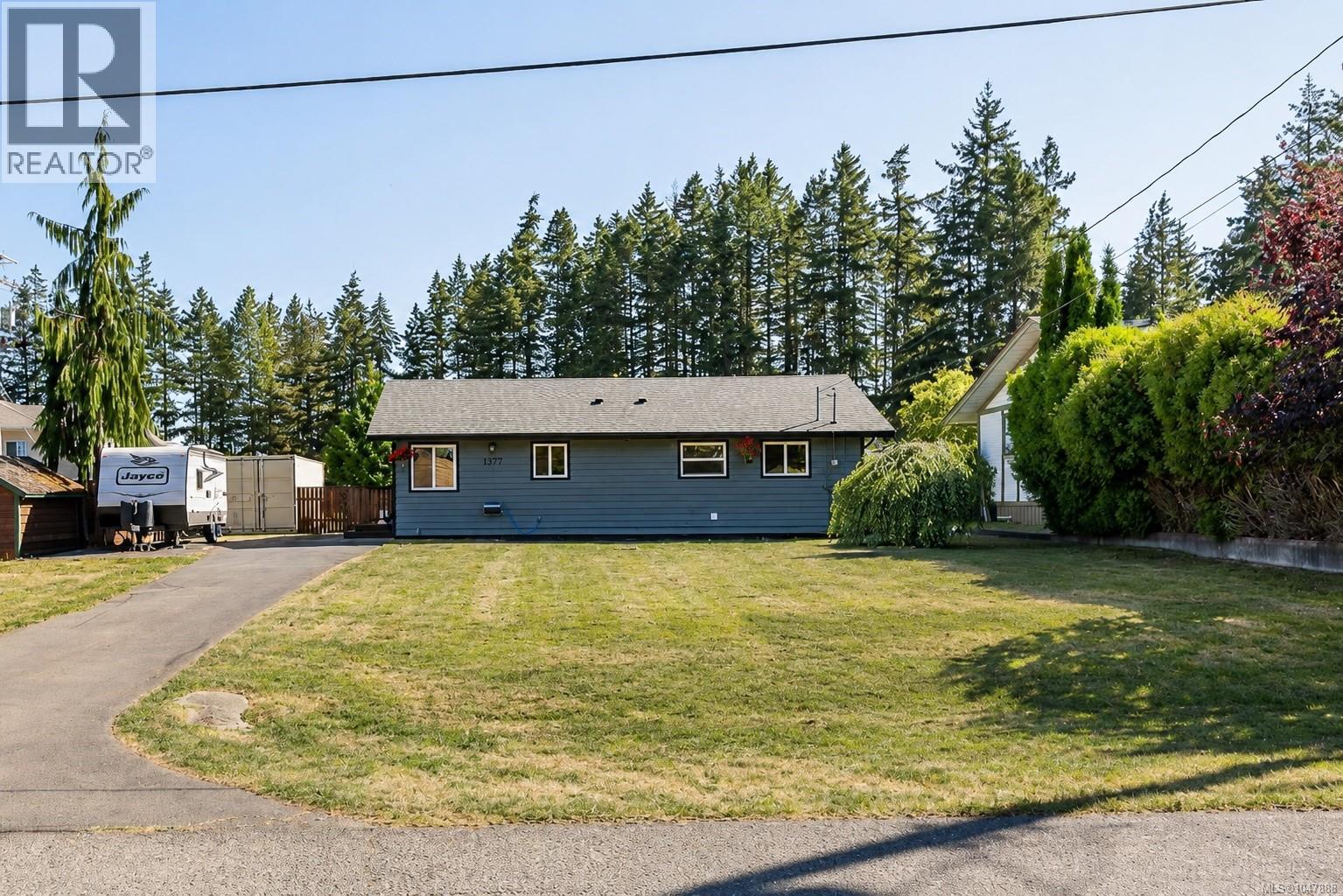 1577 Baillie Rd Property Photo 1