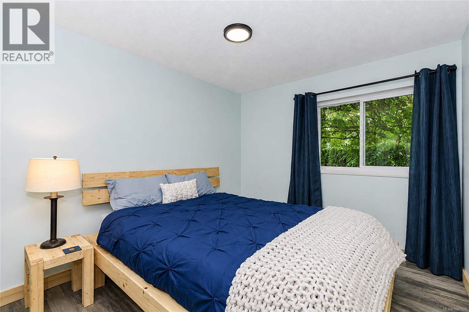 208 2515 Alexander St Property Photo 6