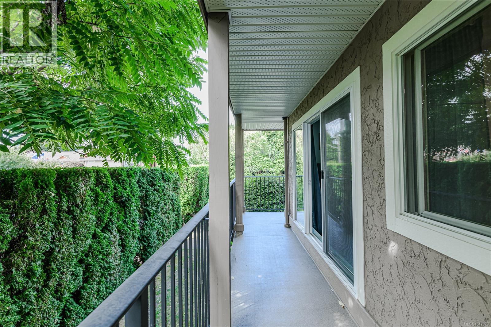 208 2515 Alexander St Property Photo 15