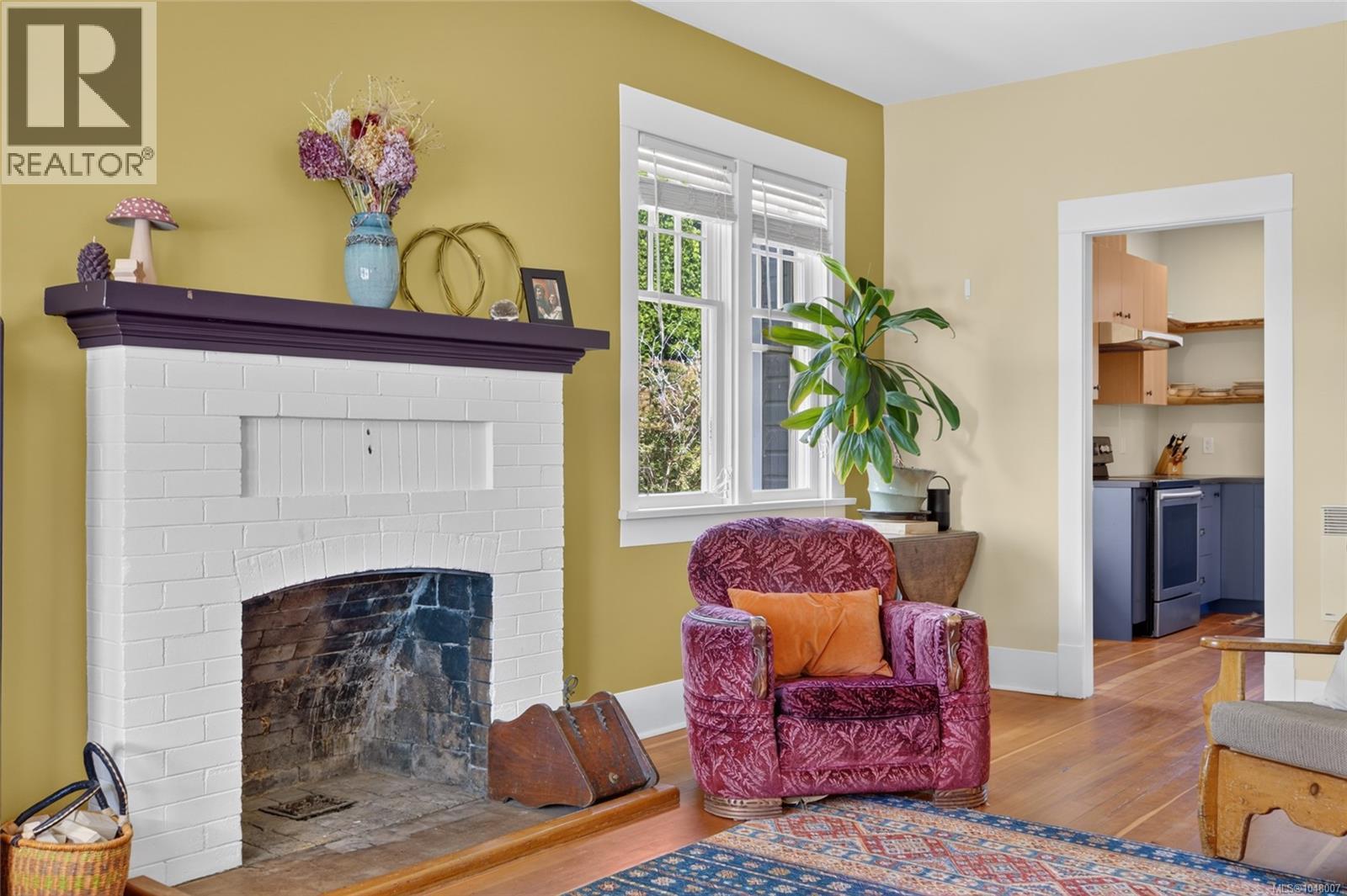 307 3rd St Property Photo 15