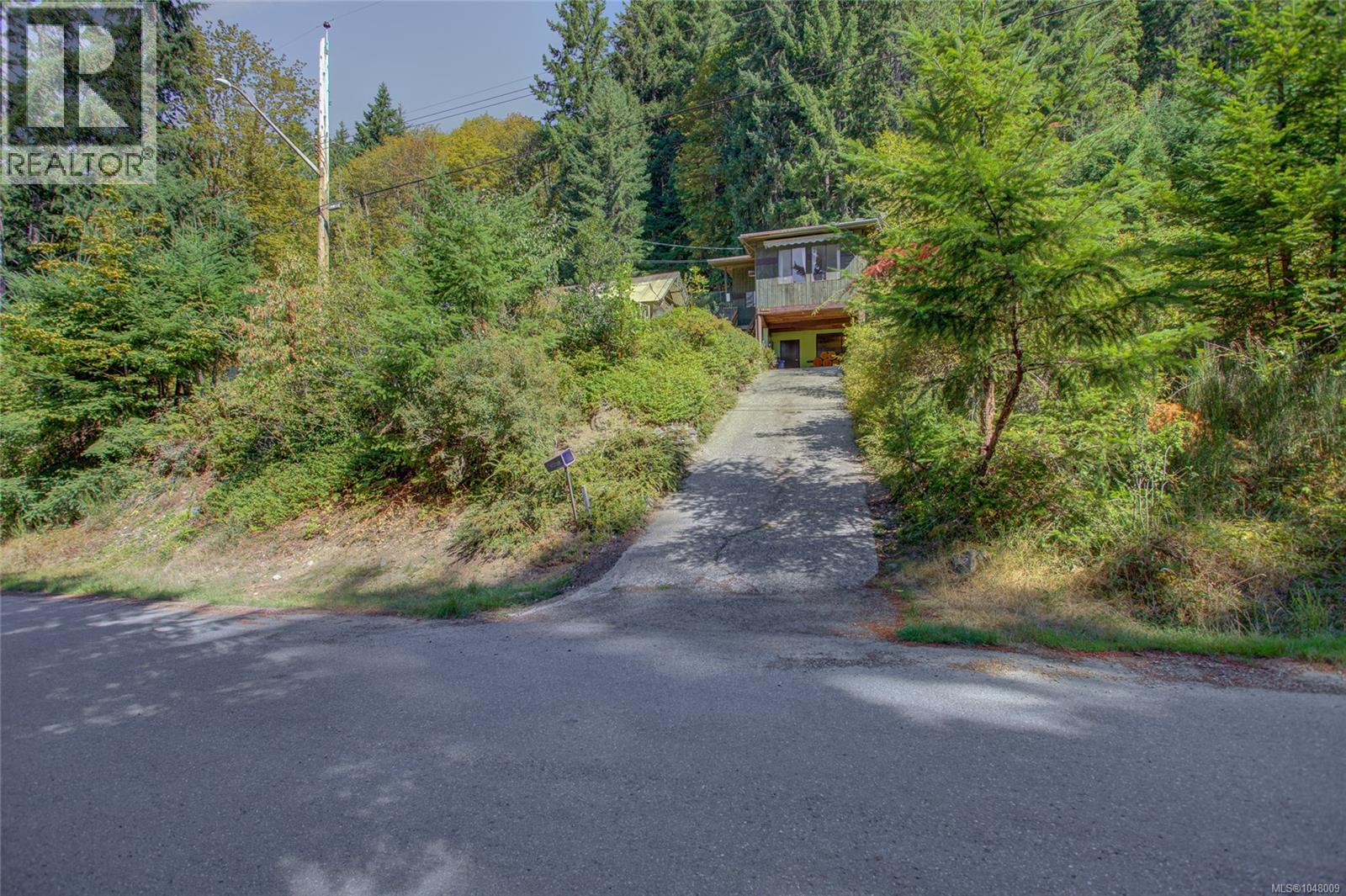 10545 Cypress Rd Property Photo 2