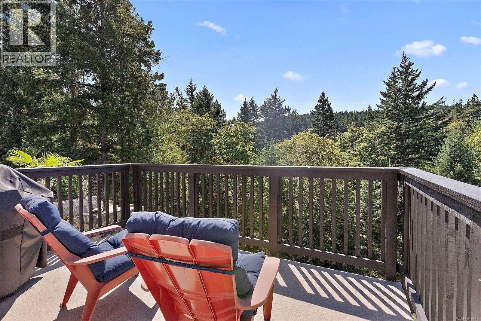 933 Blakeon Pl Property Photo 1
