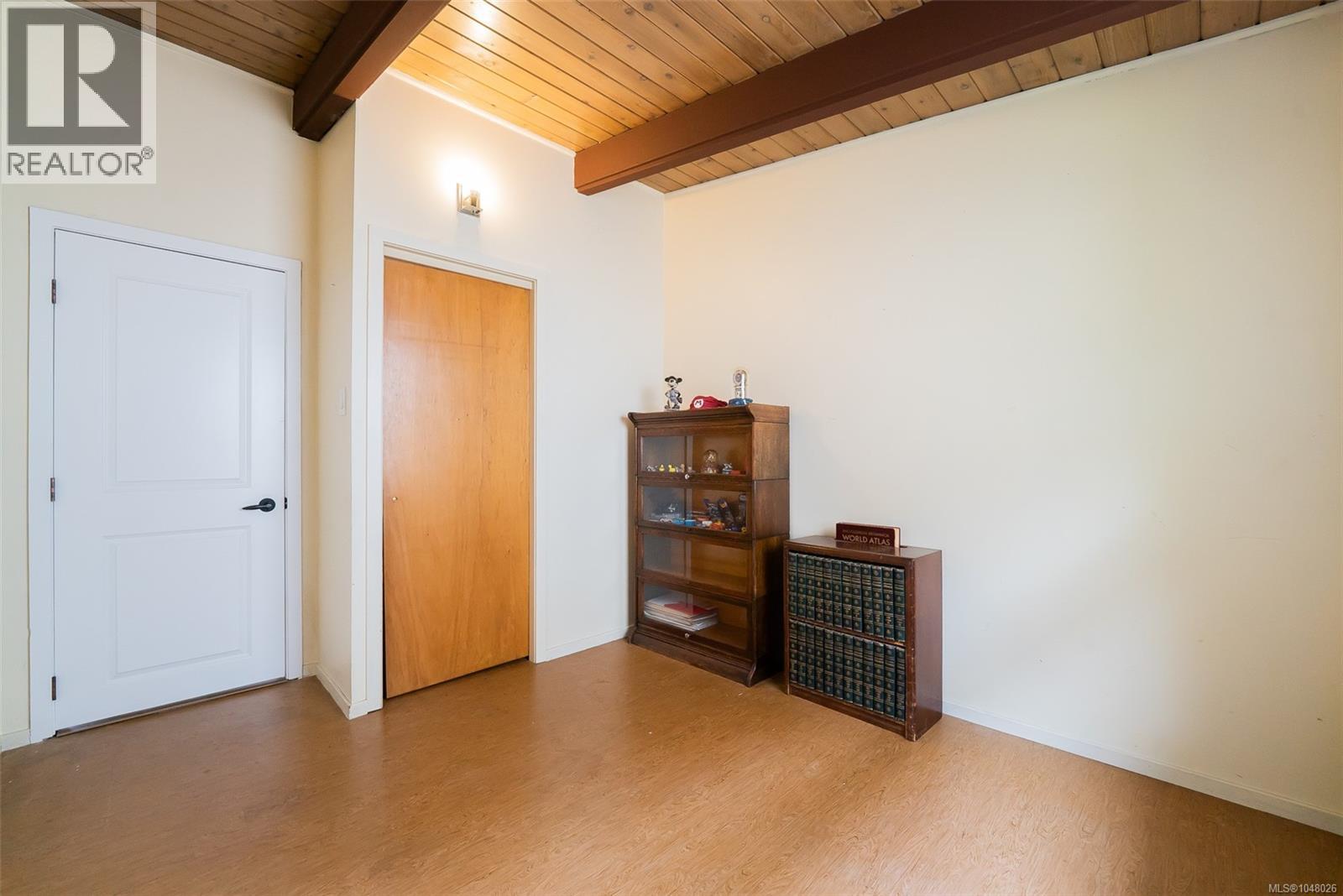 1330 Belford Ave Property Photo 16