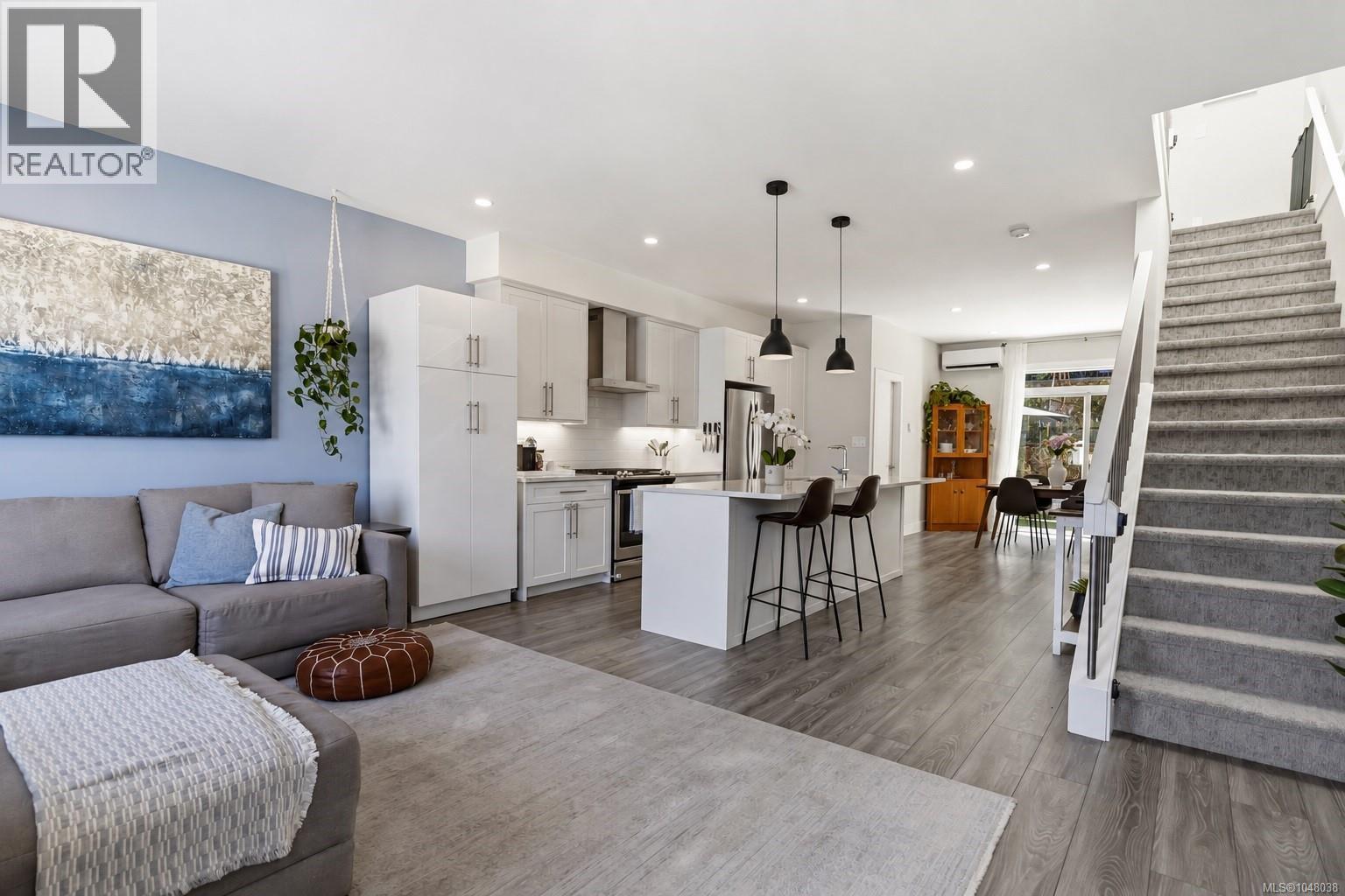 615 Selwyn Close