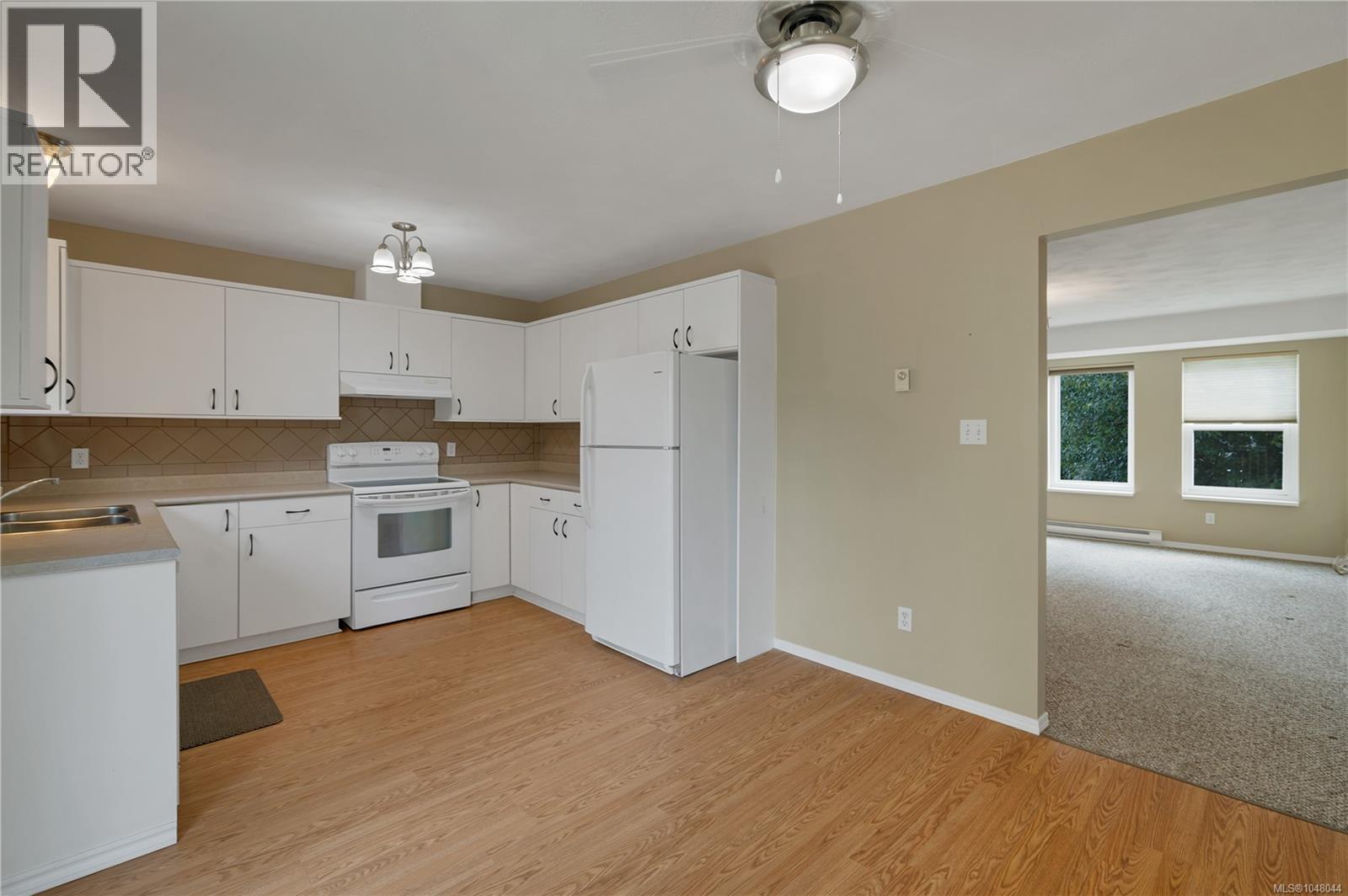 1920 Raven Pl Property Photo 9