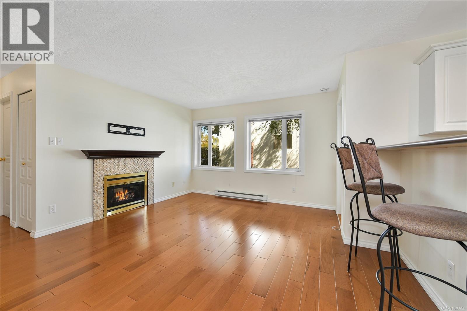 204 1037 Richardson St Property Photo 4