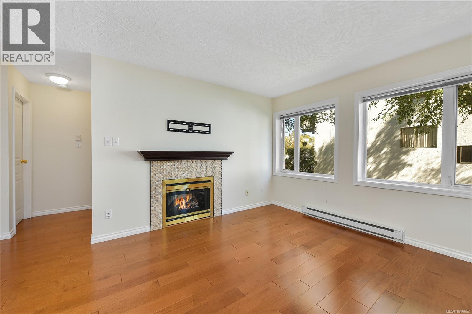 204 1037 Richardson St Property Photo 5