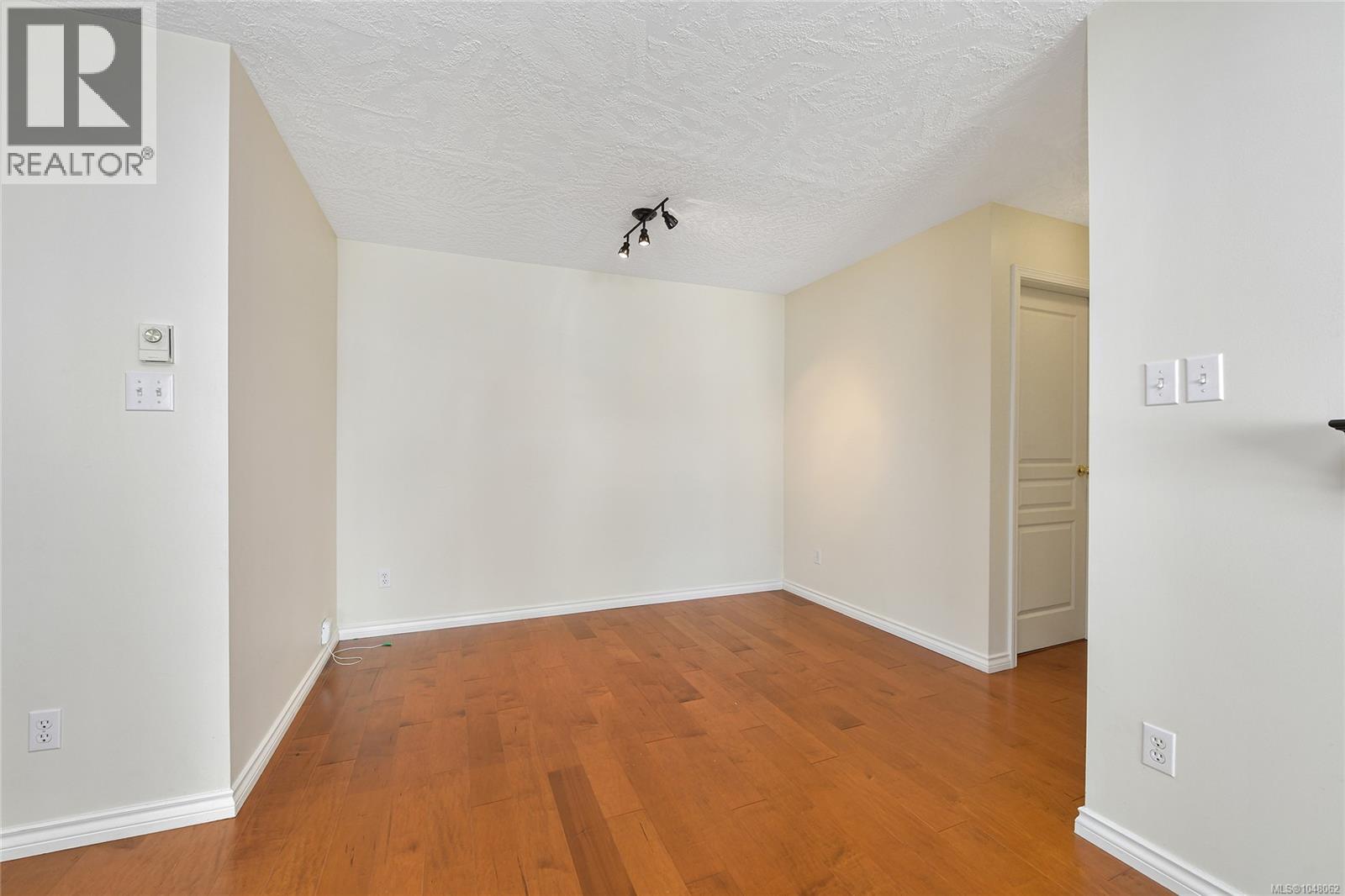 204 1037 Richardson St Property Photo 17