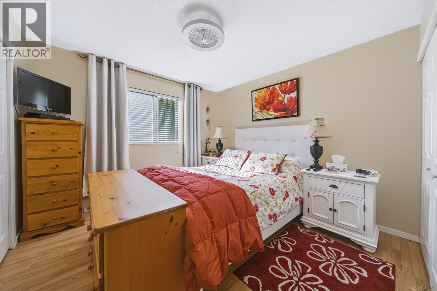 6 1906 Bowen Rd Property Photo 15