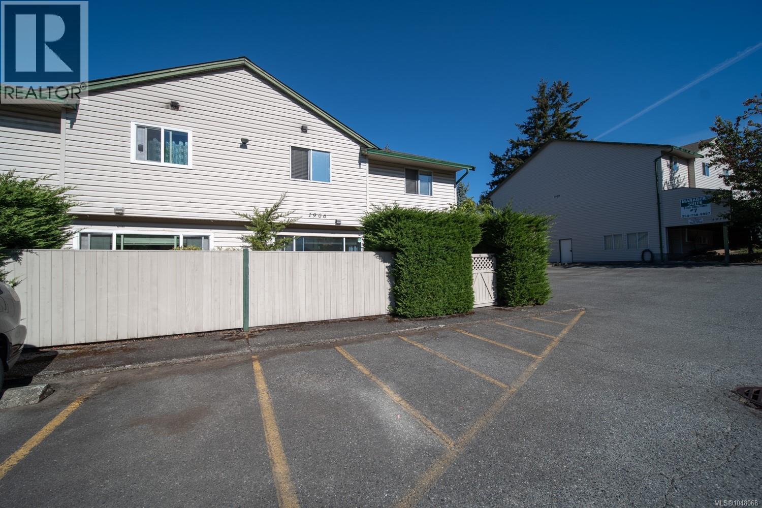 6 1906 Bowen Rd Property Photo 28