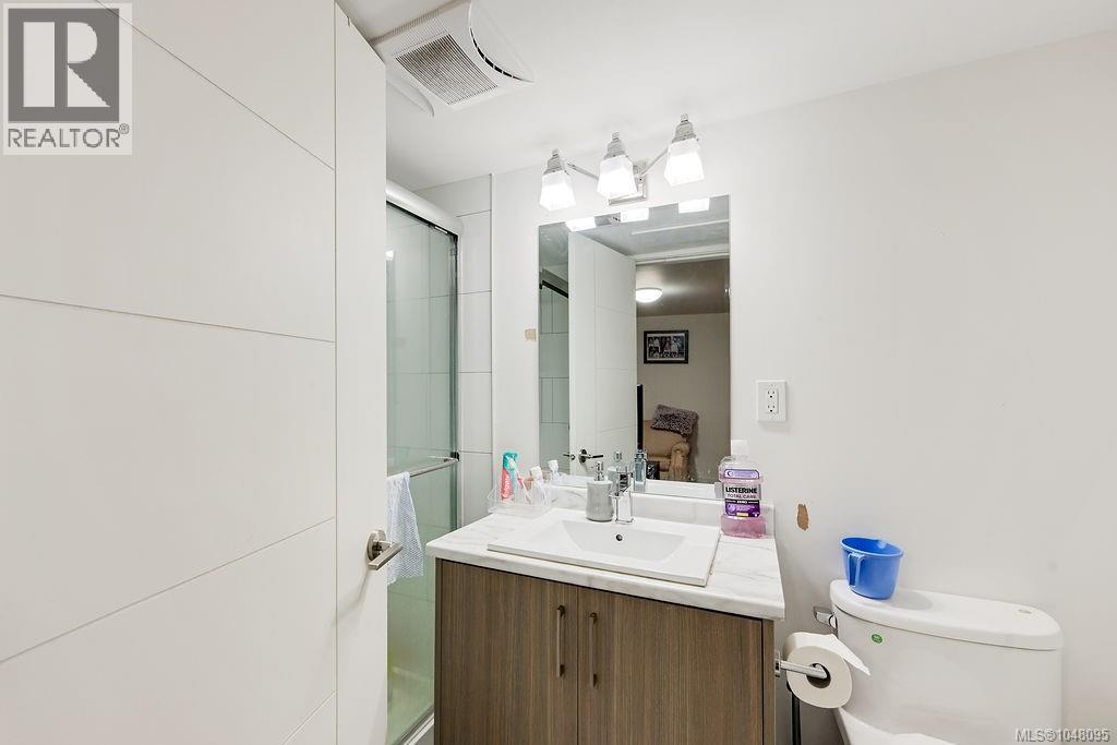 2710 Victor St Property Photo 43