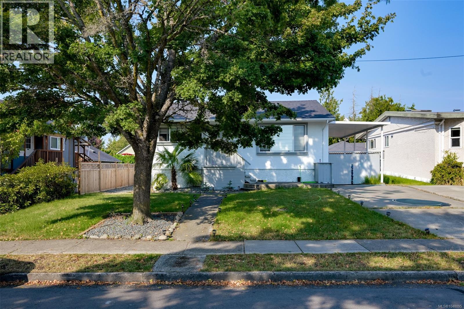 2710 Victor St Property Photo 50