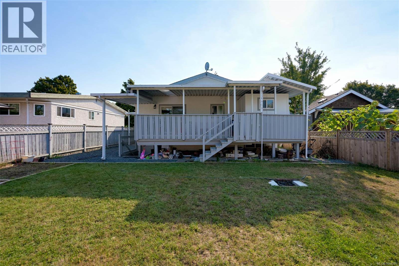 2710 Victor St Property Photo 55
