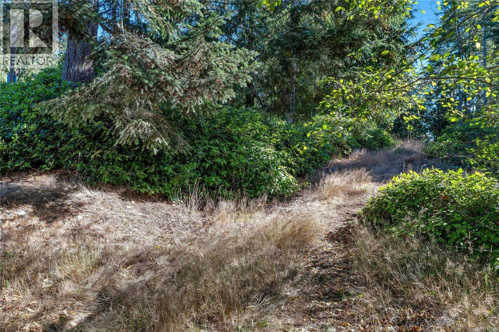 7355 Thornton Hts Property Photo 5